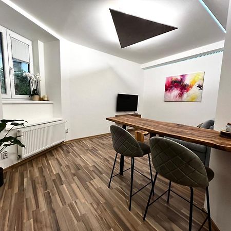 Palackeho Lobby Apartment Olomouc Buitenkant foto